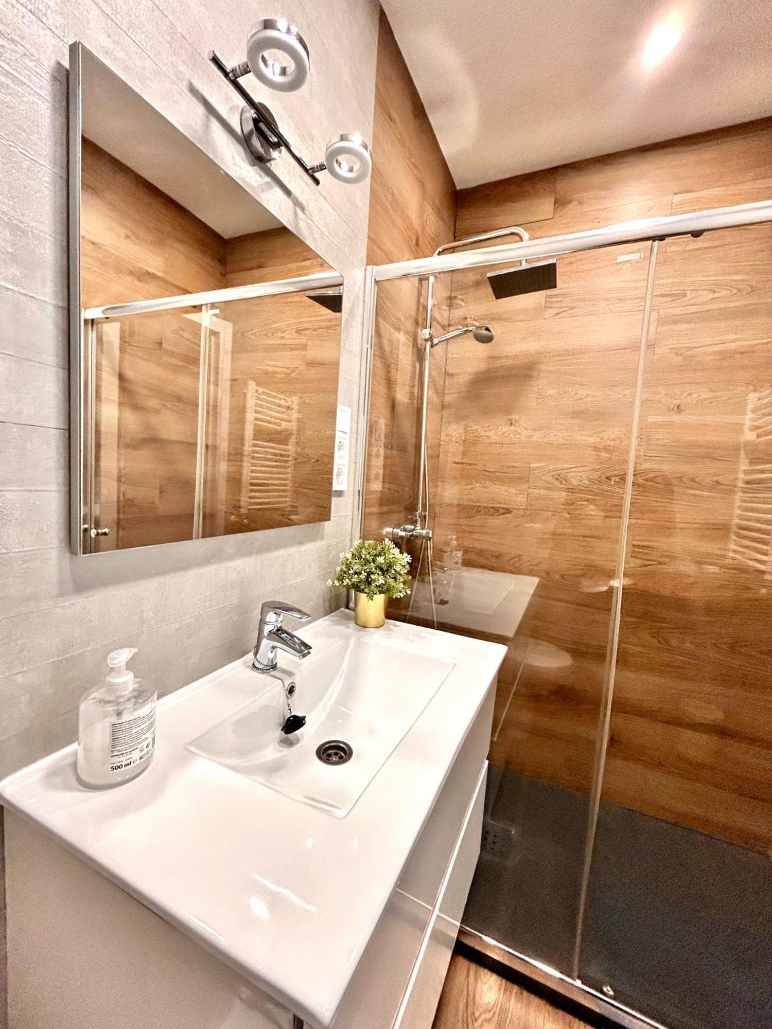 Loft Desing Retiro Apartment Madrid Ngoại thất bức ảnh